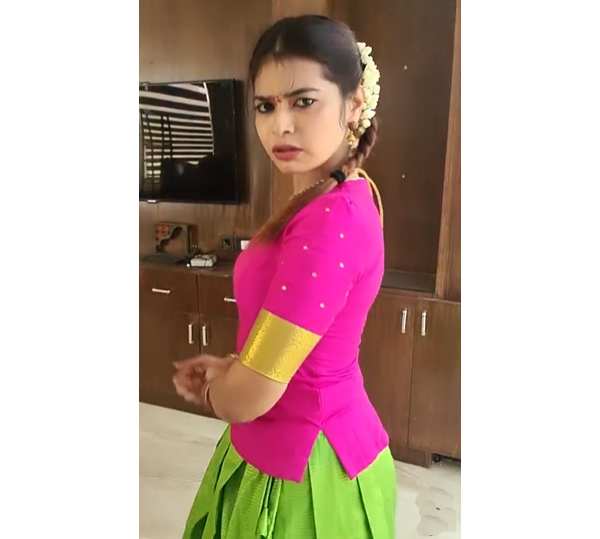 அதிக ரசிகர்கள் 