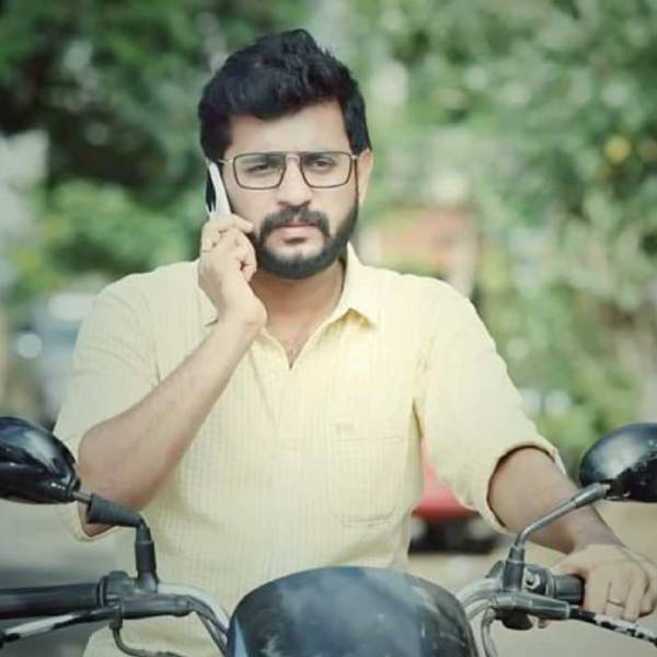 யார் இந்த ஈஸ்வர்