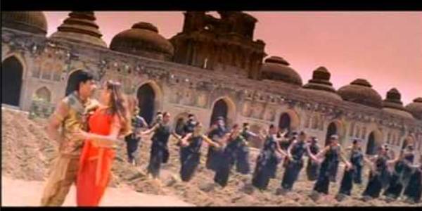 பாடகர் கார்த்திக்கின் முதல் படம் பாடகர் கார்த்திக்கின் முதல் படம்