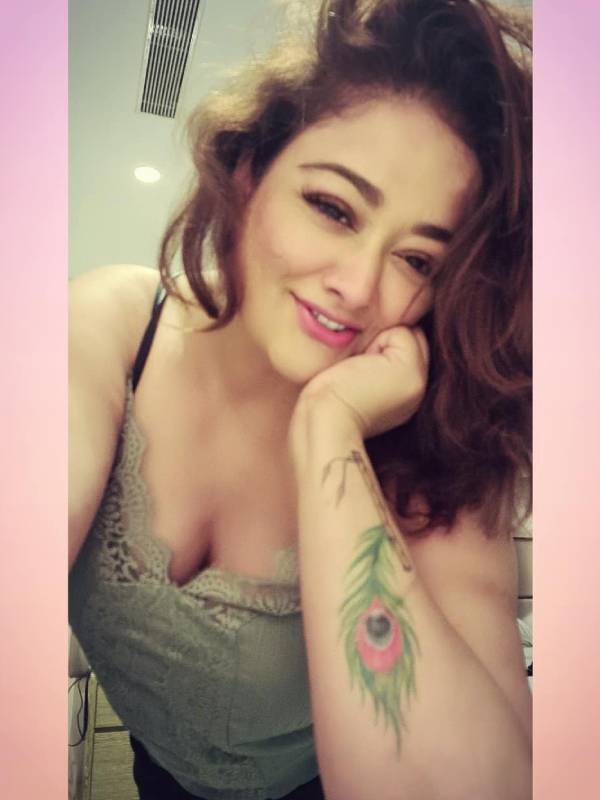 விளாசும் நெட்டிசன்ஸ்