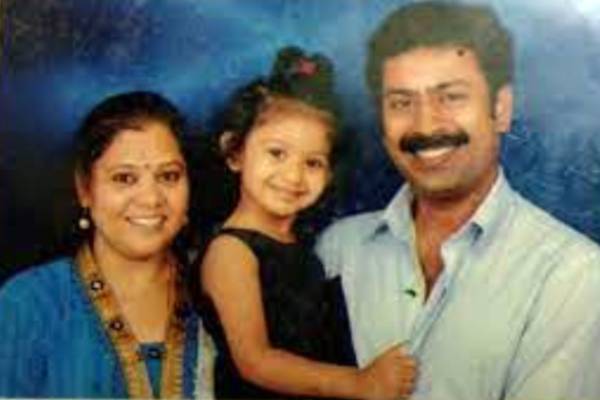 ராஜா சின்ன ரோஜா படத்தில்