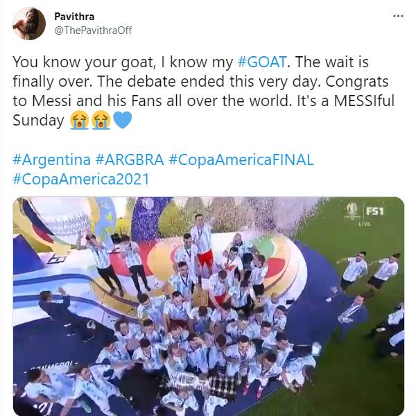 கோப்பைக்கு முத்தம்