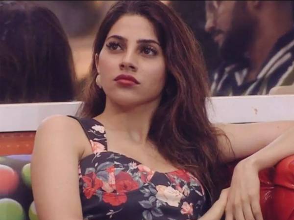 நிக்கி தம்போலி 