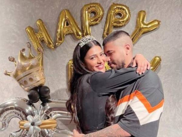 இரண்டாவது பாய் ஃபிரண்ட்