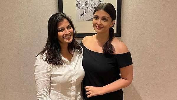 வரலட்சுமி பகிர்ந்த ஃபோட்டோஸ்