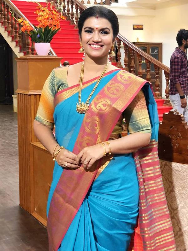 சிறு வேடத்தில்