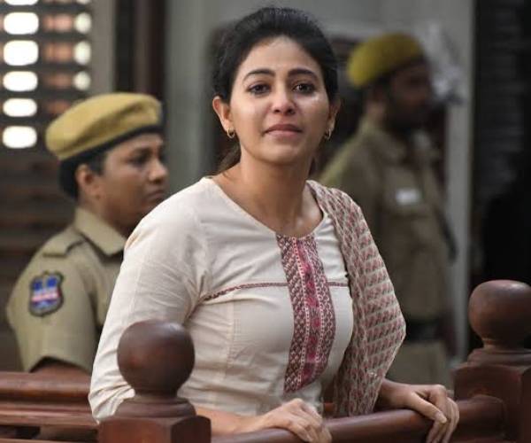 பிரம்மாண்டமாக வெளியான பிரம்மாண்டமாக வெளியான