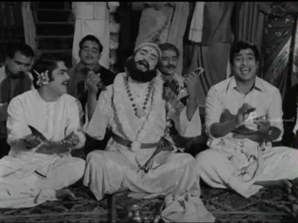 ரீமேக் வடிவத்தில் 