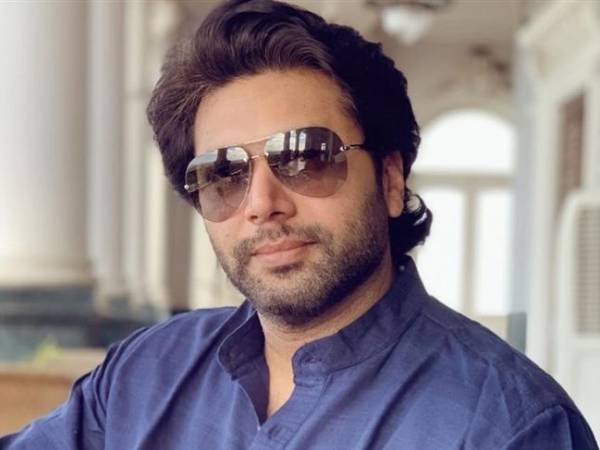 நம்பிக்கை அளிக்கிறது 