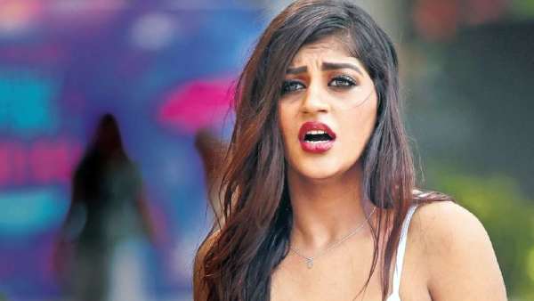 ஐசியூவில் தீவிர சிகிச்சை ஐசியூவில் தீவிர சிகிச்சை