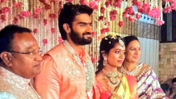 திருமண தம்பதி குடும்ப போட்டோ திருமண தம்பதி குடும்ப போட்டோ