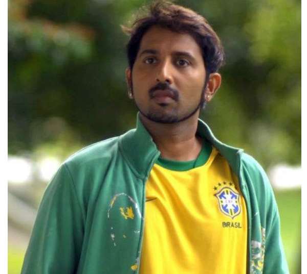 பிரபலங்கள் ரசிகர்கள் அதிர்ச்சி