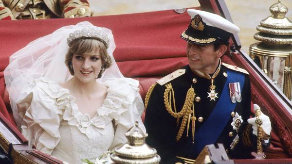 லேடி டயானா ஸ்பென்சருடன் திருமணம்