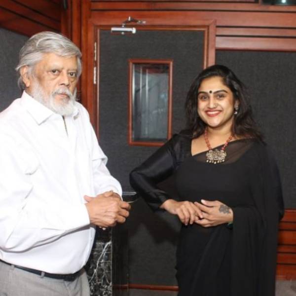 வைரலாகும் போட்டோஸ்