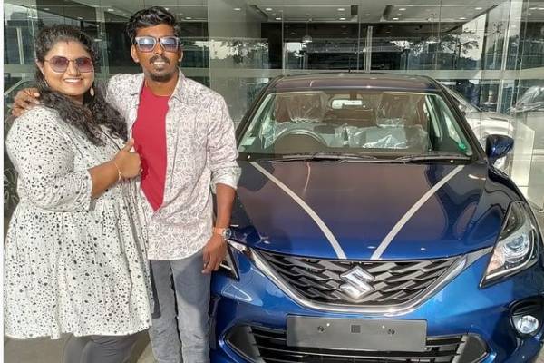 கார் பரிசு