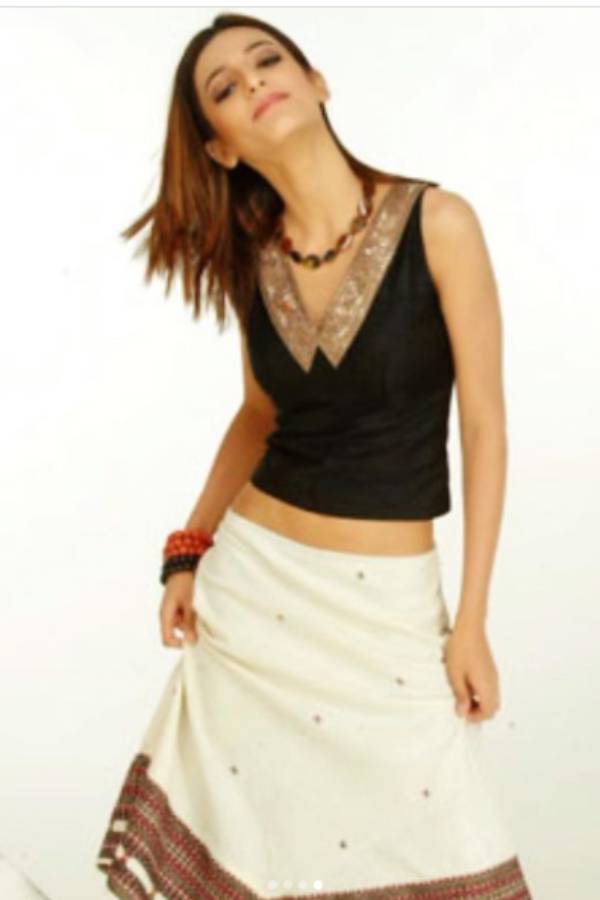 காதலில் மூழ்கடித்தார்