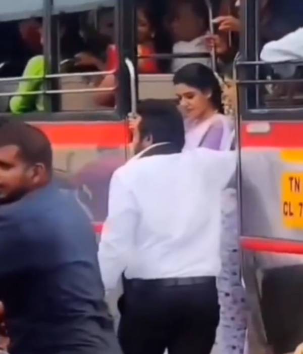 மீண்டும் வளையோசை