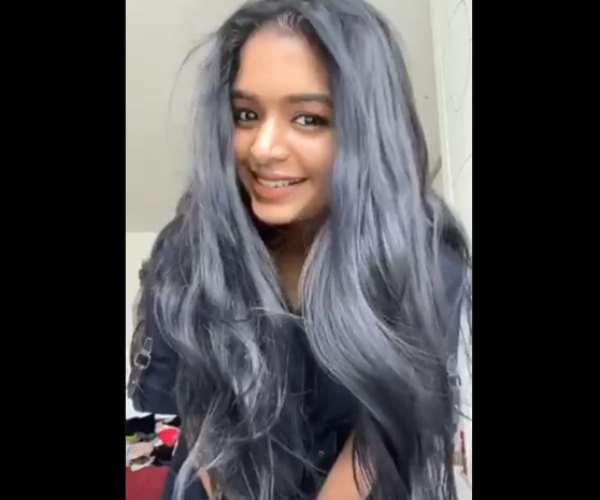 சிங்கள மொழி பாடலுக்கு.. 