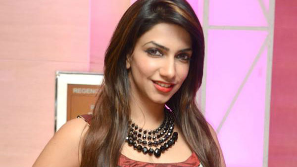 தொகுப்பாளினி பாவனா