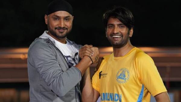 ஹாக்கியில் எதற்கு ஹர்பஜன்