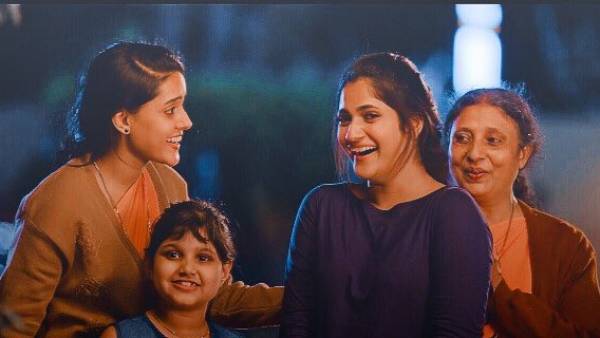 லாஸ்லியா ஹாப்பி