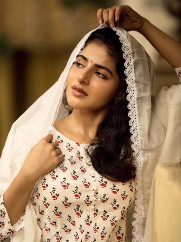 இணையத்தில் ஆக்டிவ்