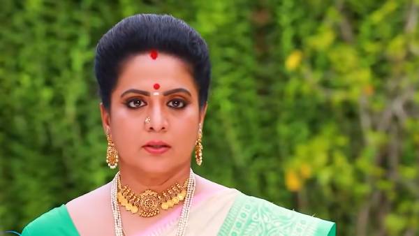 எஸ்கேப் ஆகும் செளந்தர்யா