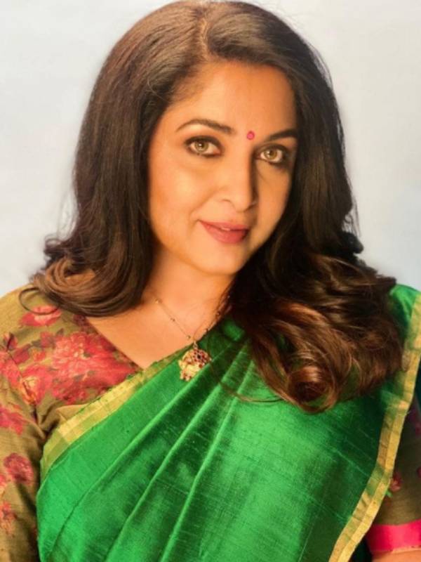 ஆட்டமா தேரோட்டமா