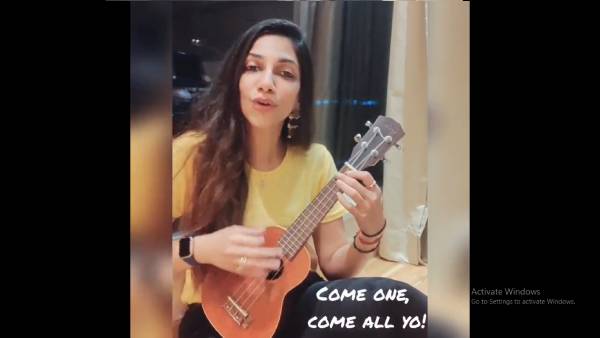 ஏராளமான ரசிகர்கள்