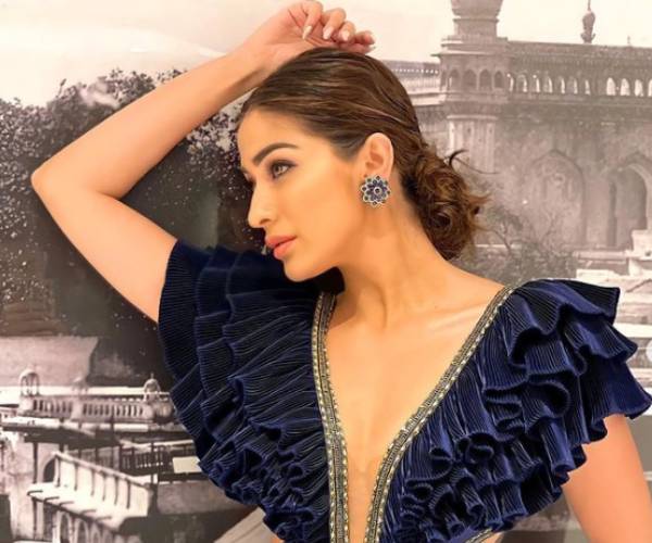 தமிழில் அறிமுகம்