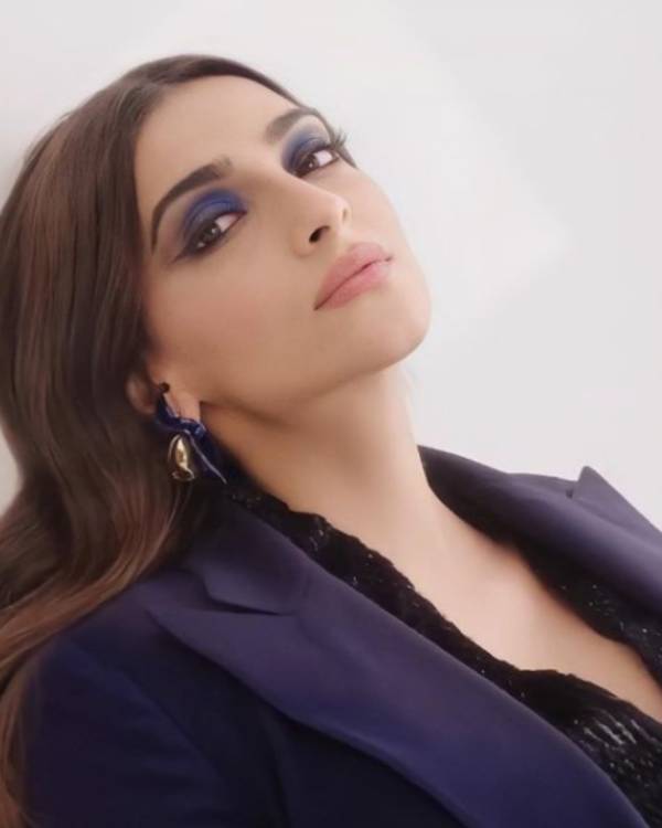 சாவரியாவில் அறிமுகம்