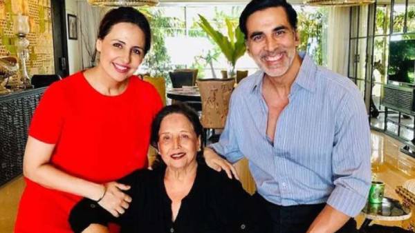 Akshay Kumars mother Aruna bhatia passes away 