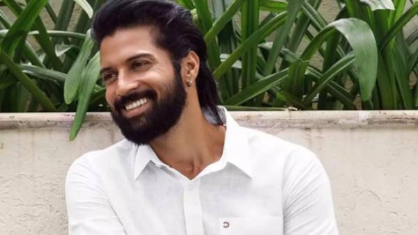 லீட் ரோலில் நடிக்கிறார் 