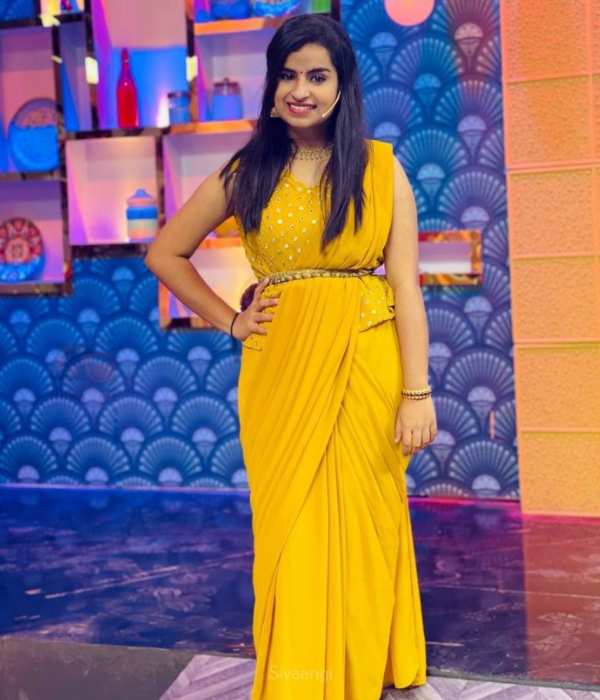 40 லட்சம் ஃபாலோவர்ஸ்