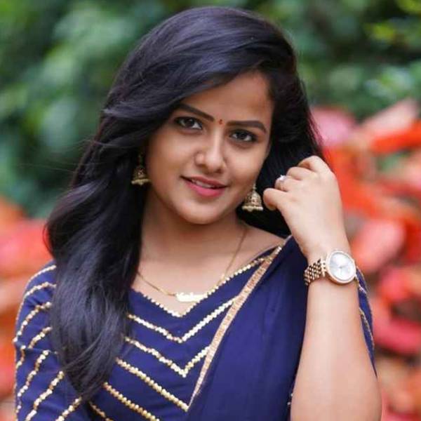 அஜித்தை புகழ்ந்த நடிகை