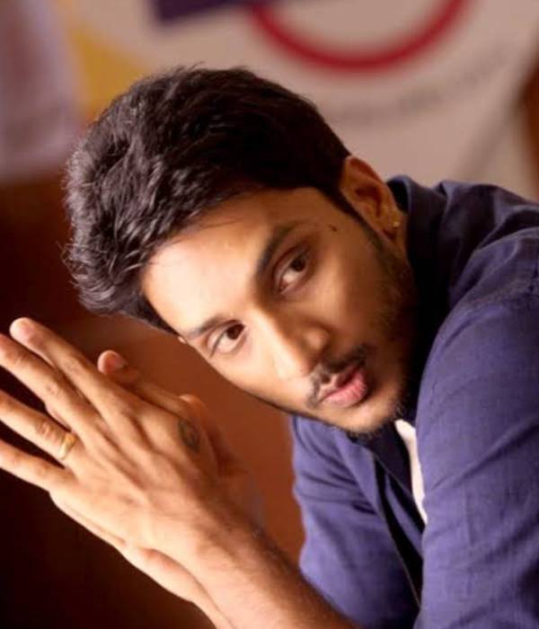 முக்கிய வேடத்தில் சதீஷ் முக்கிய வேடத்தில் சதீஷ்