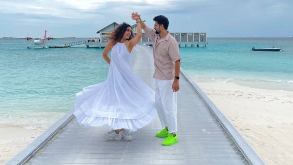 மாலத்தீவில் ஜாலி 