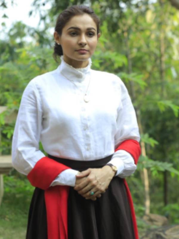 ராஜன் பொண்டாட்டியா