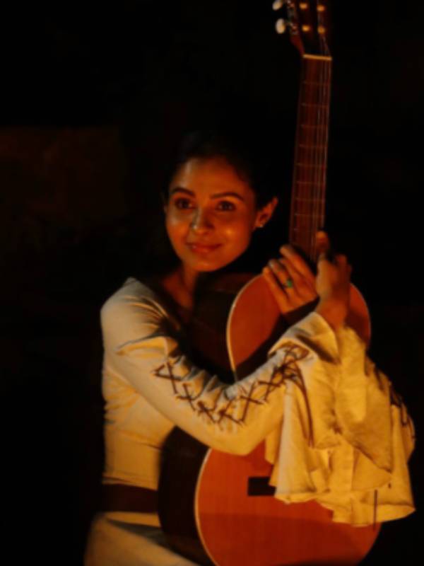 பிசாசு போட்டோஸ்