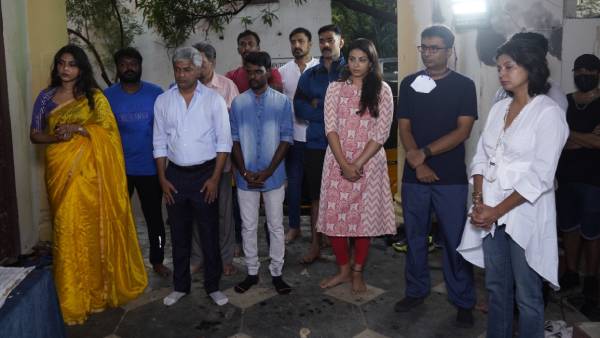 பல காலமாக இயங்காமல்