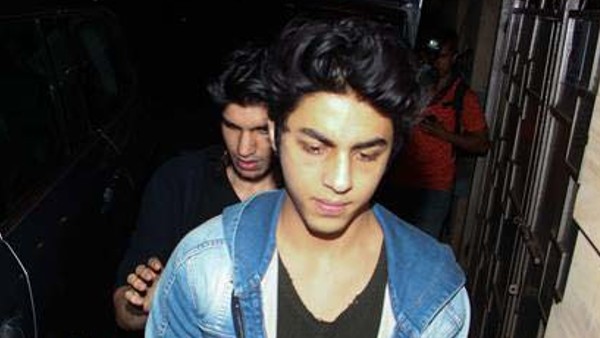 மகனை சந்தித்த ஷாருக்கான் 