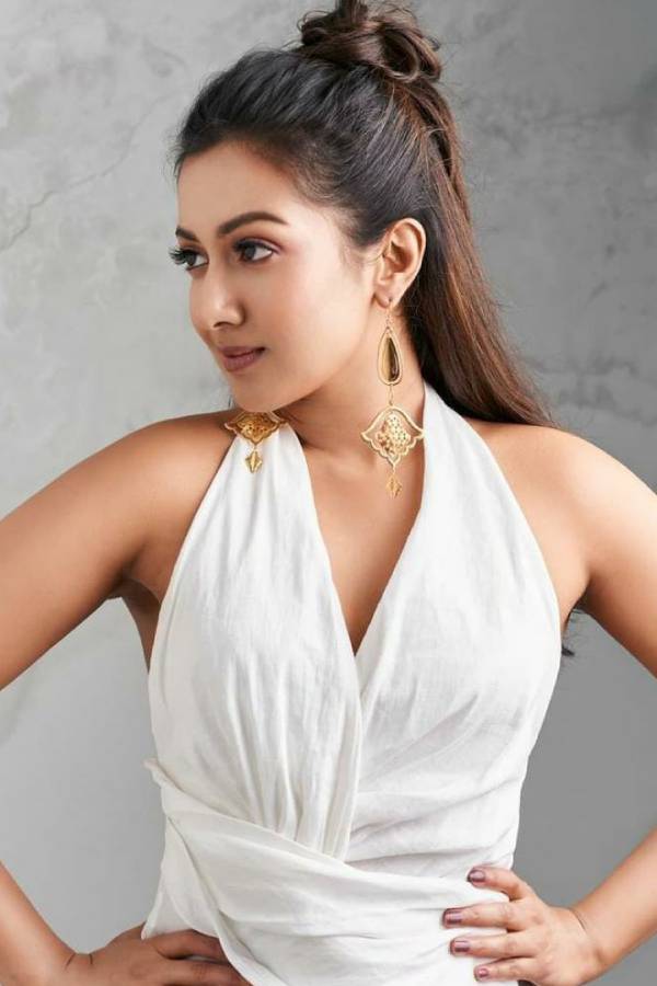 வேர்ல்ட் ஃபேமஸ் லவ்வர்