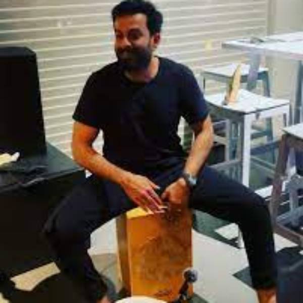 ப்ருத்விராஜும் களம் இறங்கினார்