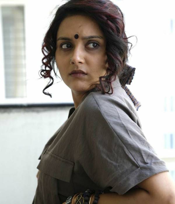  தமிழ் சினிமாவில் அறிமுகம்