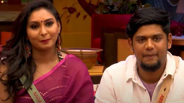 எந்த இடத்துல உண்மையா நீ இருந்த ?