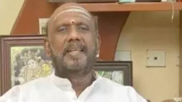 சிறந்த பாடலாசிரியர் விருது