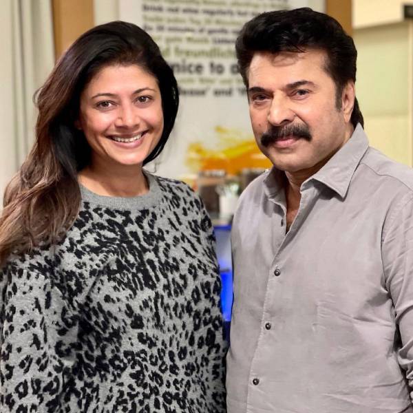 மம்முட்டியை சந்தித்த நடிகை 