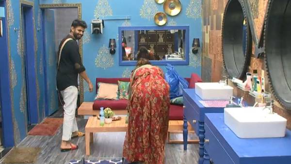 அவசரத்த புரிஞ்சிக்கலையே