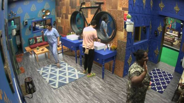 உன் ஆளுக்கு வேணும்னா