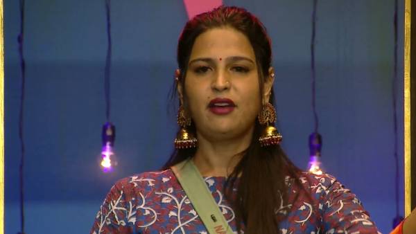 அழ வைத்த நமிதா மாரிமுத்து அழ வைத்த நமிதா மாரிமுத்து